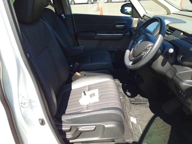Honda FREED 2017 8248185-8