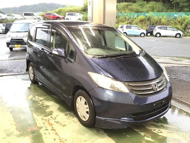 Honda FREED 2010 8248202-3