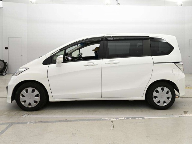 Honda FREED 2014 8248206-4