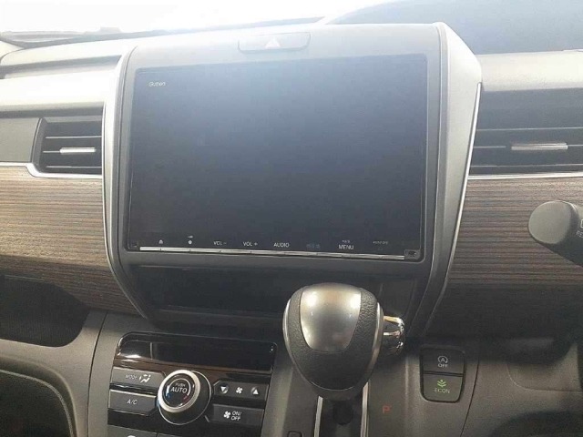 Honda FREED 2022 8248207-12