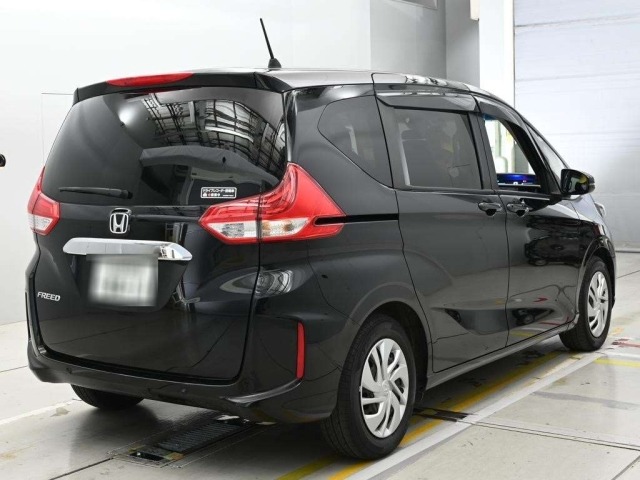 Honda FREED 2022 8248208-1