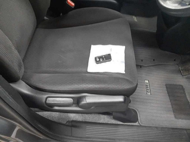 Honda FREED 2012 8248209-10