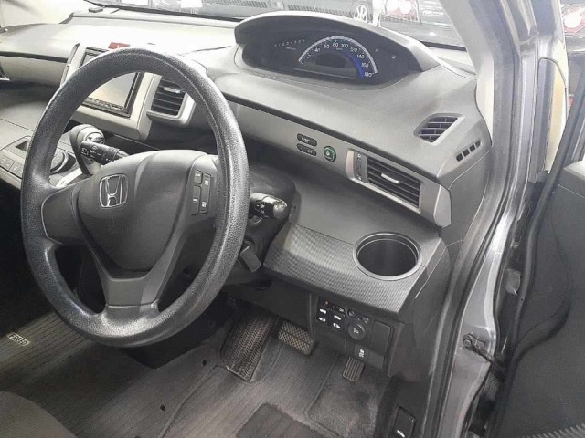 Honda FREED 2012 8248209-9