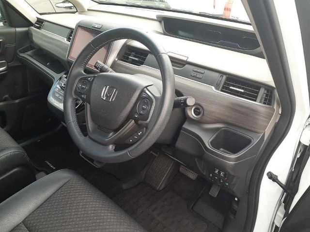 Honda FREED 2021 8248211-9