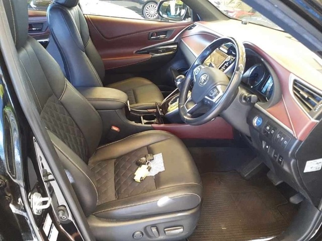 Toyota HARRIER 2020 8241437-8