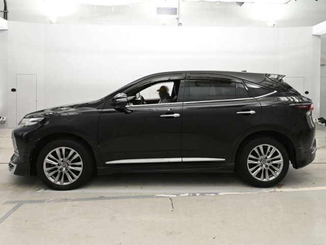 Toyota HARRIER 2018 8241544-4
