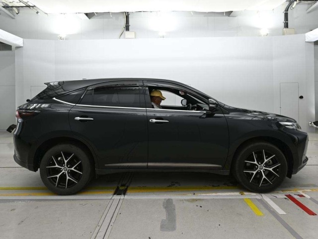 Toyota HARRIER 2020 8241545-3