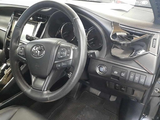 Toyota HARRIER 2020 8241545-9