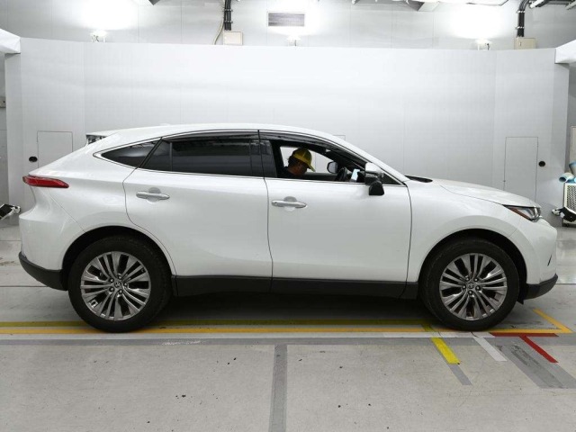 Toyota HARRIER 2023 8241548-3