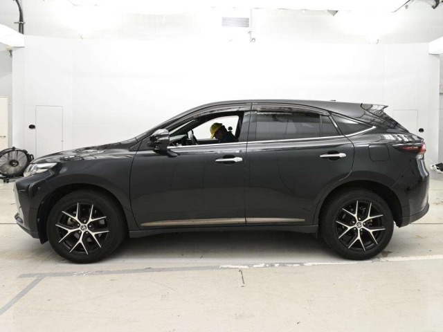 Toyota HARRIER 2020 8241555-4