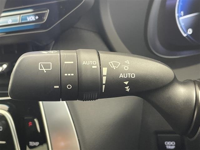 Toyota HARRIER 2023 8242580-6