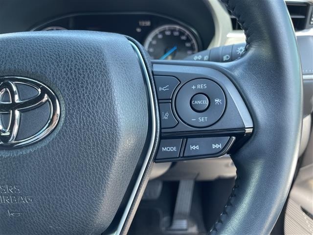 Toyota HARRIER 2021 8243022-5