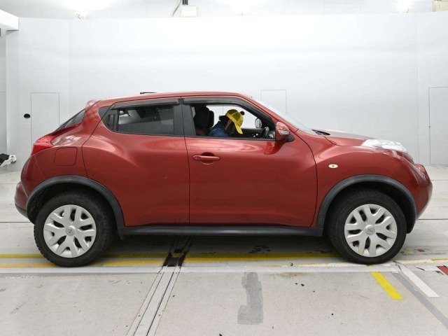 Nissan JUKE 2013 8244012-3