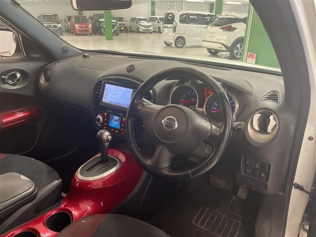 Nissan JUKE 2013 8244023-11