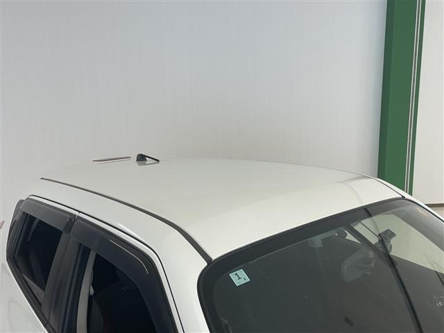 Nissan JUKE 2013 8244023-9