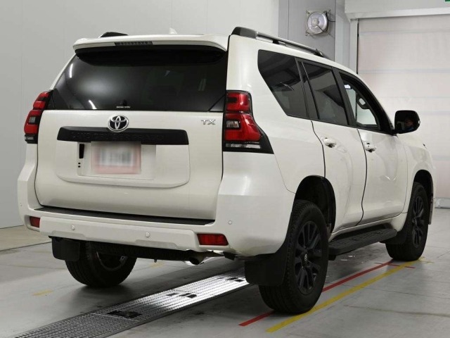 Toyota LAND CRUISER PRADO 2023 8247460-1