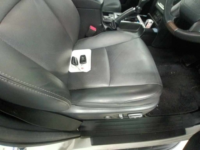 Toyota LAND CRUISER PRADO 2023 8247460-10