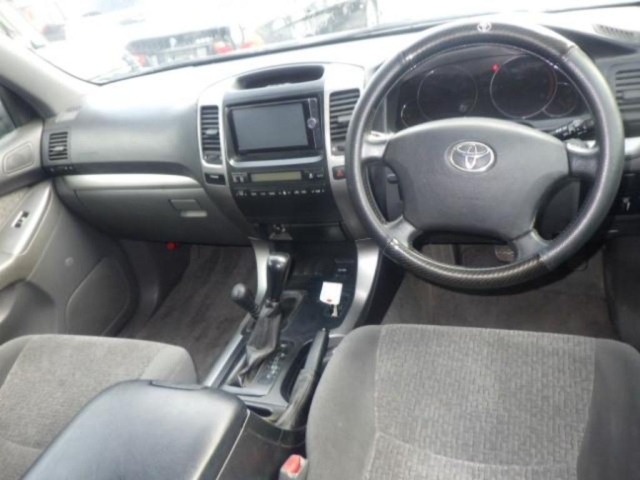 Toyota LAND CRUISER PRADO 2003 8247497-3