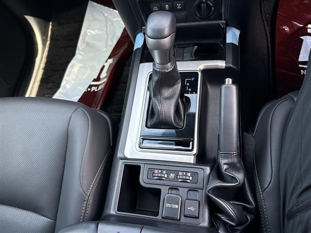 Toyota LAND CRUISER PRADO 2022 8247582-11