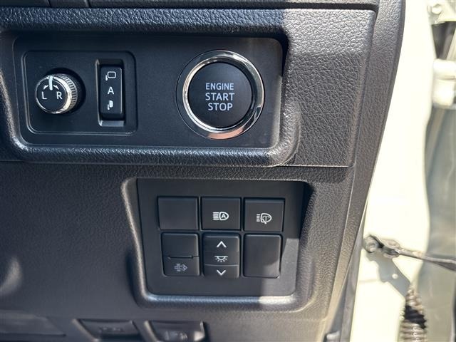 Toyota LAND CRUISER PRADO 2022 8247582-4