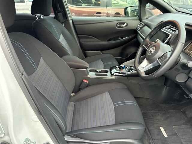 Nissan LEAF 2024 8237683-7