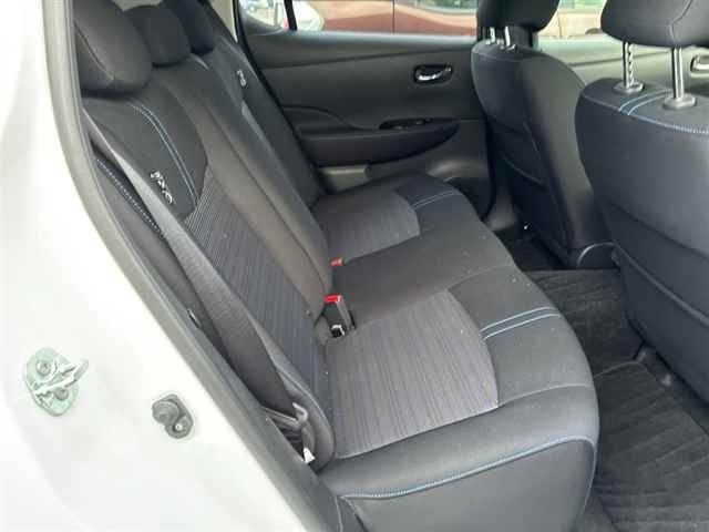 Nissan LEAF 2024 8237683-8