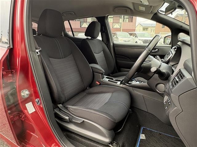 Nissan LEAF 2019 8237756-3
