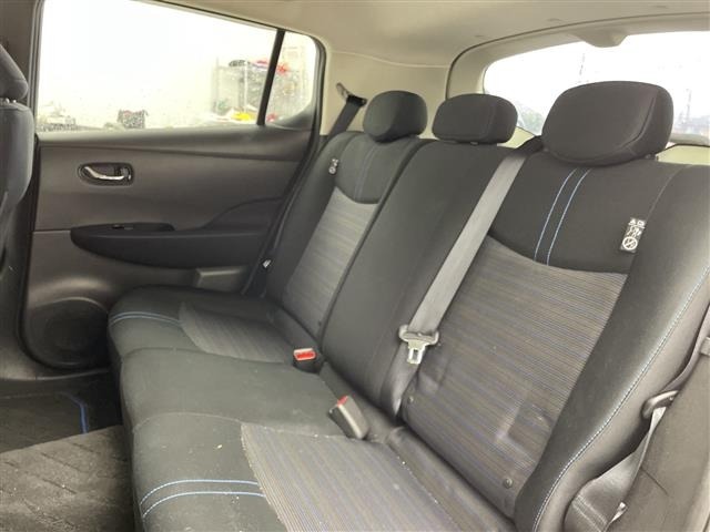 Nissan LEAF 2017 8237757-11