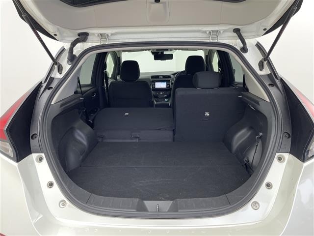 Nissan LEAF 2017 8237757-21