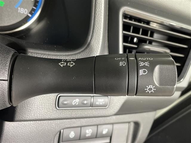 Nissan LEAF 2021 8237759-23