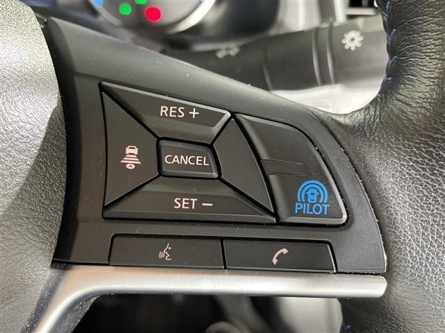 Nissan LEAF 2021 8237759-5