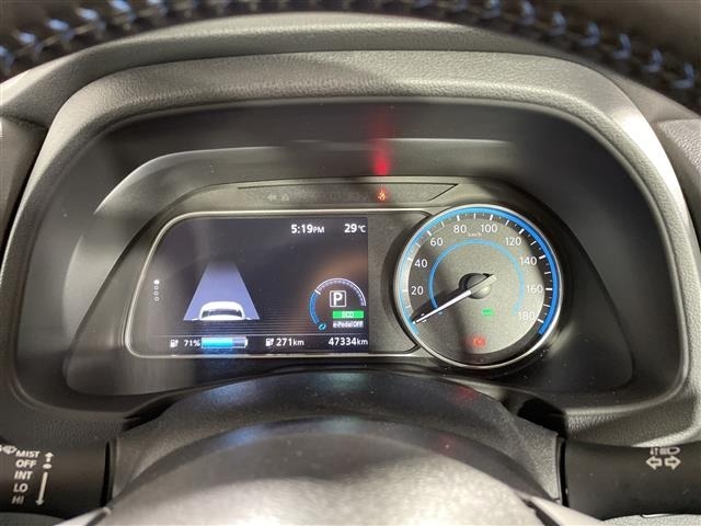 Nissan LEAF 2021 8237759-7