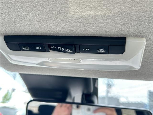 Nissan LEAF 2021 8237760-11