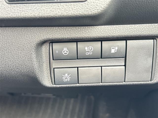 Nissan LEAF 2021 8237760-2