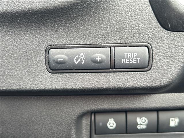 Nissan LEAF 2021 8237760-4