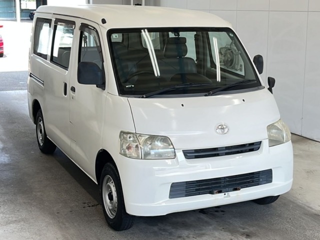 Toyota LITEACE VAN 2009 8241070-4