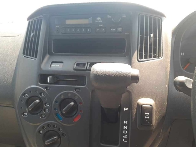 Toyota LITEACE VAN 2018 8241071-12