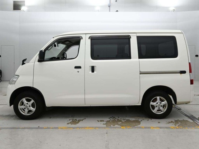Toyota LITEACE VAN 2018 8241071-4