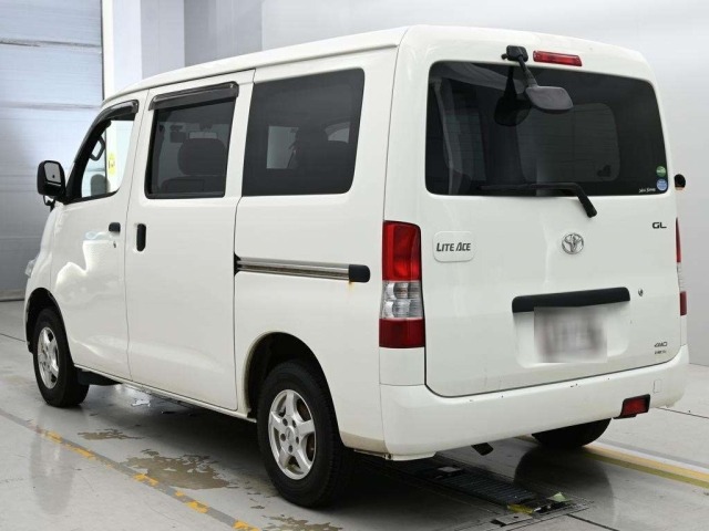 Toyota LITEACE VAN 2018 8241071-6