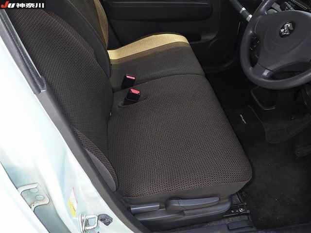 Suzuki MR WAGON 2013 8244070-8
