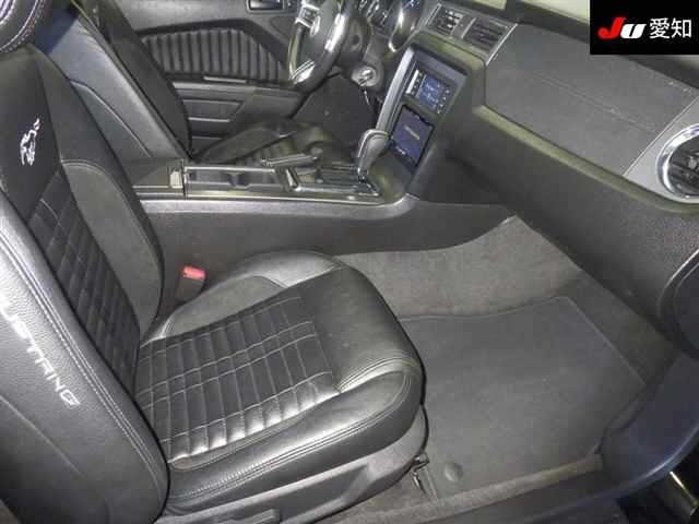 Ford MUSTANG 2013 8247901-3