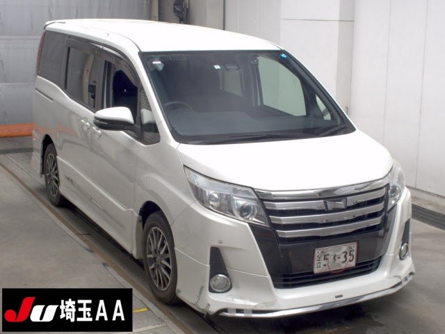 Toyota NOAH 2016 8239056-0