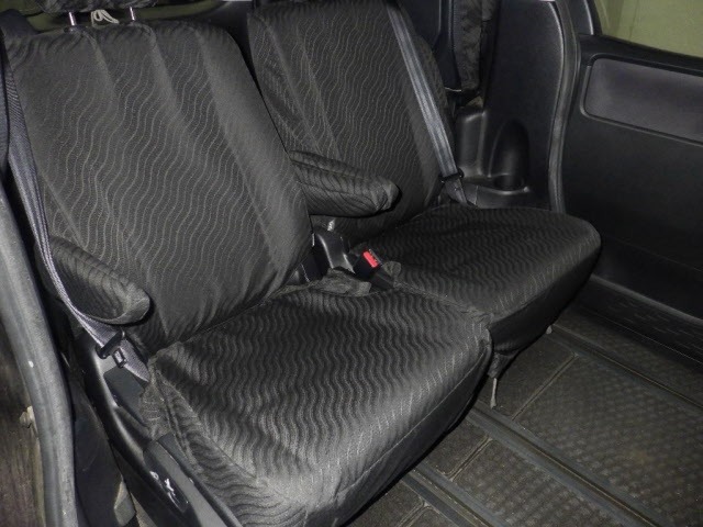 Toyota NOAH 2014 8239058-8
