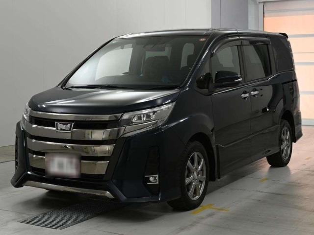Toyota NOAH 2020 8239073-0