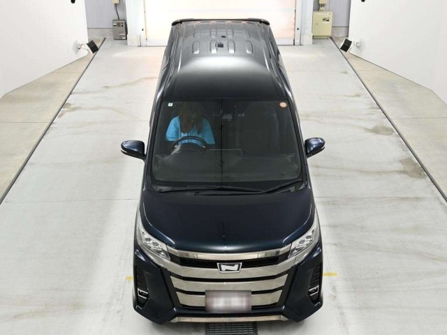 Toyota NOAH 2020 8239073-7