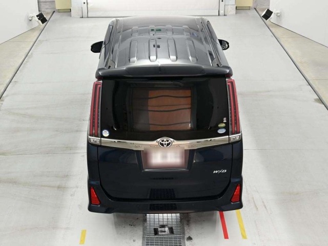 Toyota NOAH 2020 8239073-8