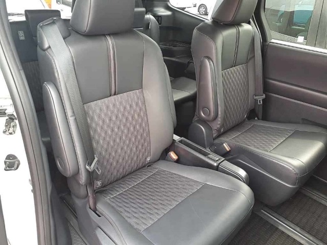 Toyota NOAH 2024 8239074-10