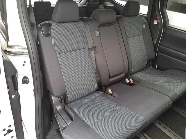 Toyota NOAH 2023 8239075-10