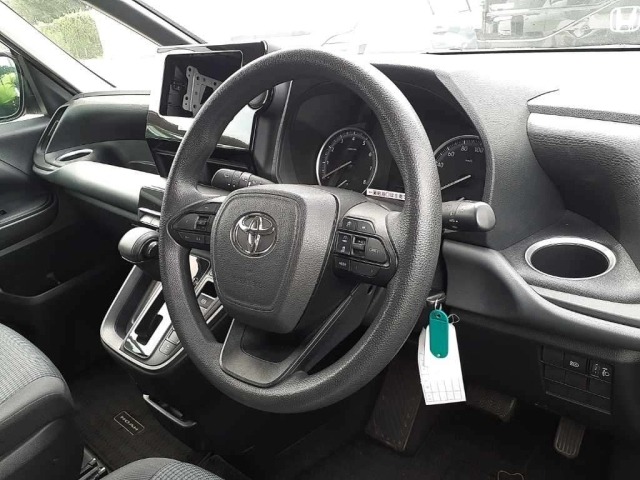 Toyota NOAH 2023 8239075-7