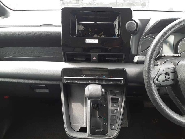 Toyota NOAH 2023 8239075-9